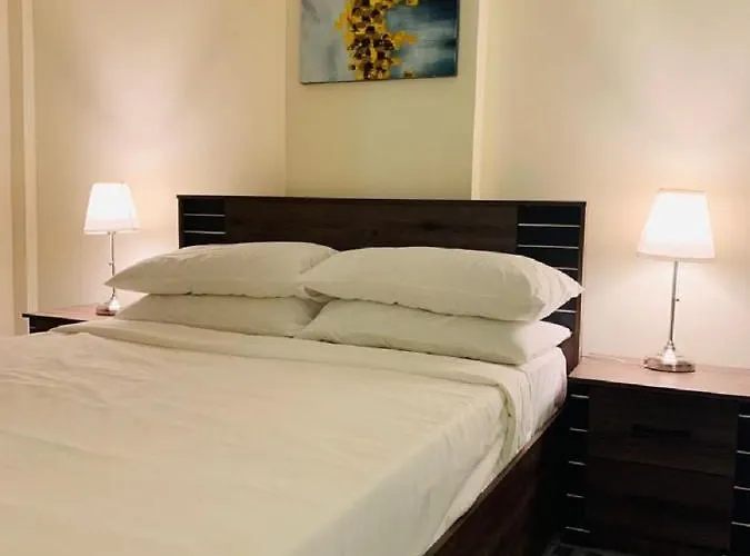 Chelsea Gardens Apartment